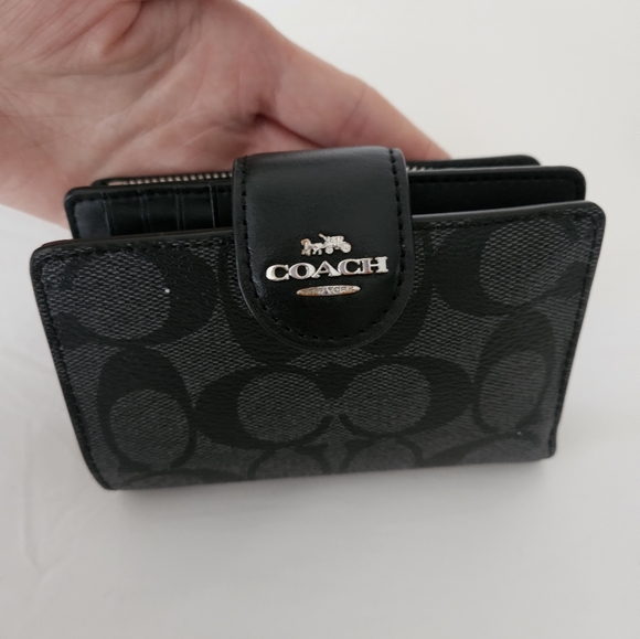 Coach wallet - Picture 4 of 4